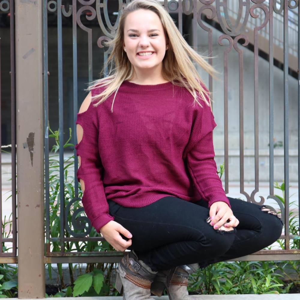 Meet your Posher, Chloe